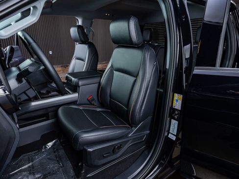 Used 2026 Ford F450 Lariat w/ FX4 Off-Road Package image 29