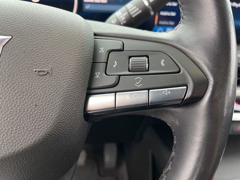 Used 2024 Cadillac XT4 Premium Luxury AWD/4WD image 23