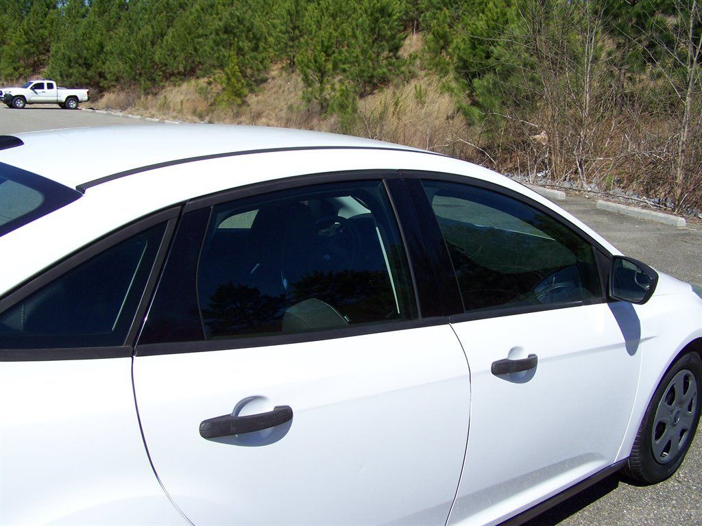 Used 2013 Ford Focus S FWD image 27