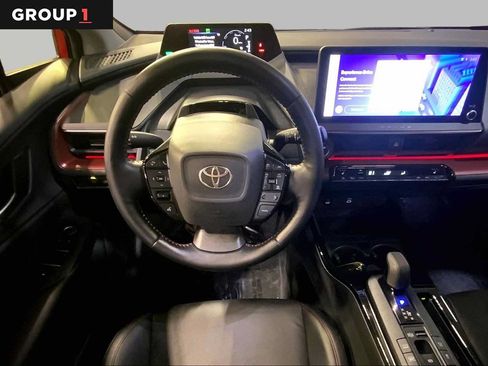 Used 2024 Toyota Prius Prime FWD image 10