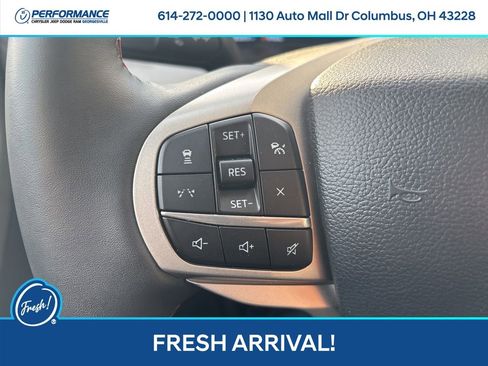 Used 2025 Ford Explorer Active w/ Active Comfort Package image 21