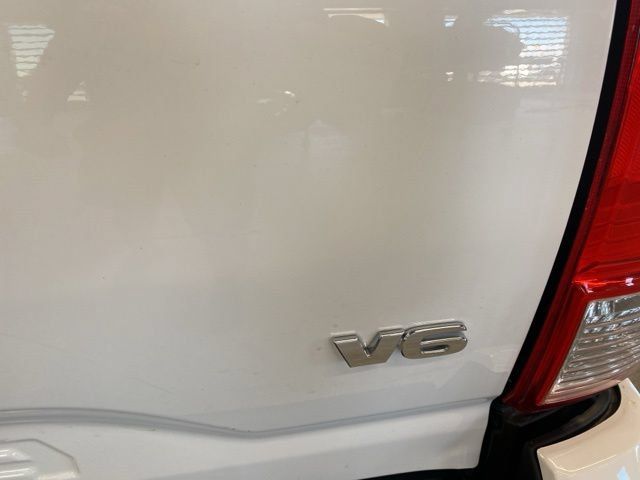 Used 2019 Toyota Tacoma TRD Off-Road w/ Technology Package AWD/4WD image 7