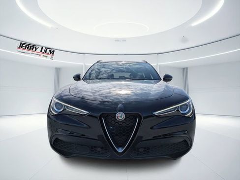 Used 2022 Alfa Romeo Stelvio Ti image 8