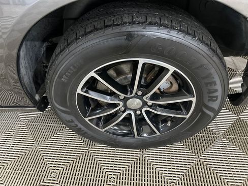 Used 2016 Dodge Grand Caravan R/T FWD image 10