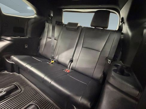 Used 2023 Toyota Highlander XSE AWD/4WD image 23