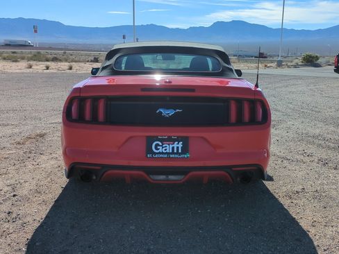 Used 2015 Ford Mustang Premium image 5