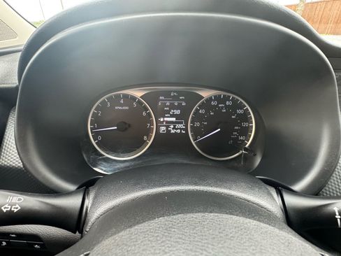 Used 2023 Nissan Kicks S FWD image 12