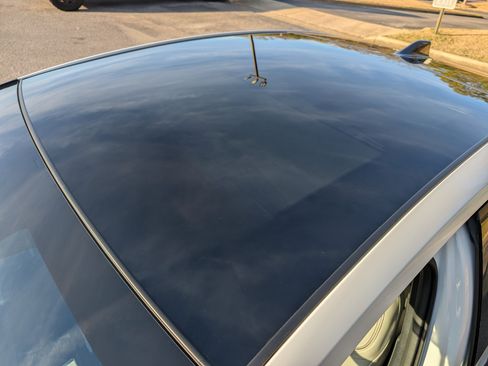 Used 2024 Toyota Prius XLE image 14