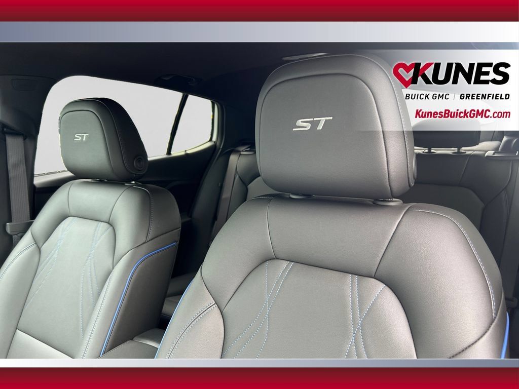 New 2026 Buick Envista Sport Touring w/ Convenience I Package FWD image 20