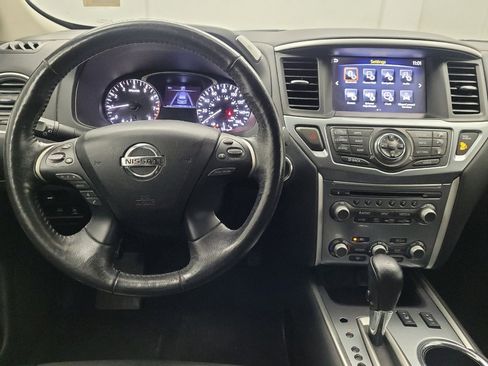 Used 2019 Nissan Pathfinder SL image 22