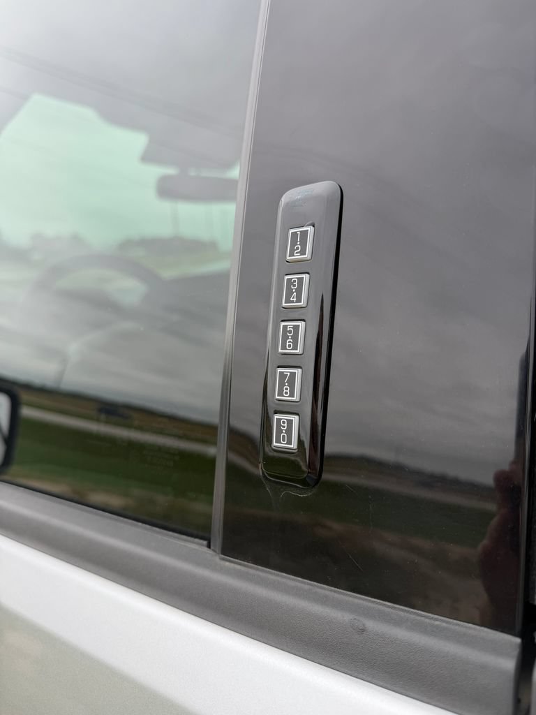 Used 2021 Ford F150 XLT w/ Equipment Group 302A High AWD/4WD image 8