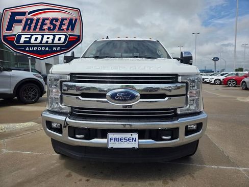 Used 2019 Ford F350 Lariat w/ Chrome Package AWD/4WD image 2