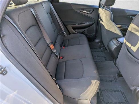 Used 2024 Chevrolet Malibu LS image 17