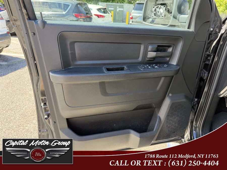 Used 2018 RAM 1500 Express AWD/4WD image 11