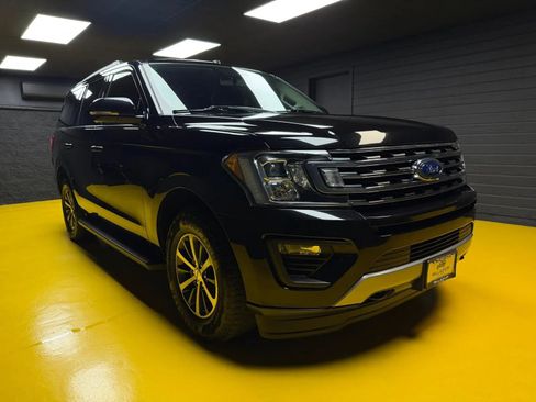 Used 2019 Ford Expedition XLT w/ Equipment Group 201A AWD/4WD image 3