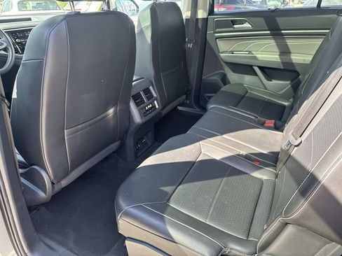 Certified 2022 Volkswagen Atlas SE w/ Panoramic Sunroof Package FWD image 10