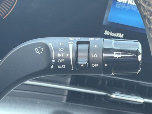Certified 2025 Hyundai Kona SEL FWD image 17