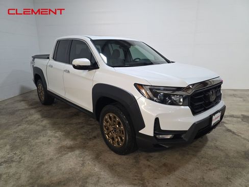 Used 2022 Honda Ridgeline RTL-E image 3