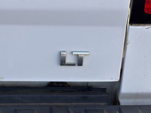 Used 2018 Chevrolet Silverado 1500 LT w/ LT Eassist Package image 9