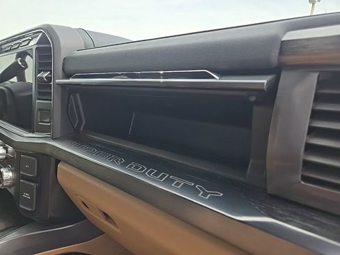 Used 2023 Ford F250 Lariat image 93