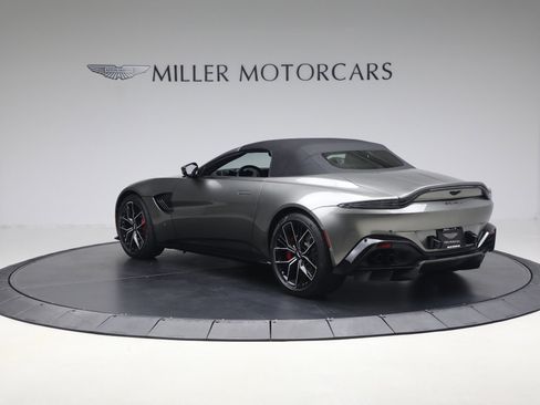 Used 2021 Aston Martin V8 Vantage Roadster image 17