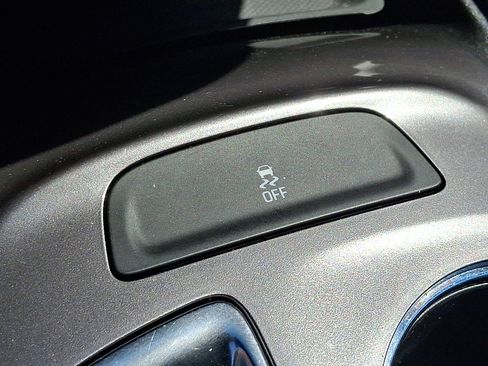 Used 2022 Chevrolet Malibu LT FWD image 24