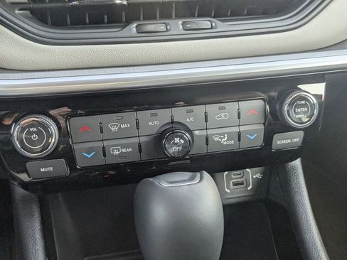 New 2026 Jeep Compass Limited image 24