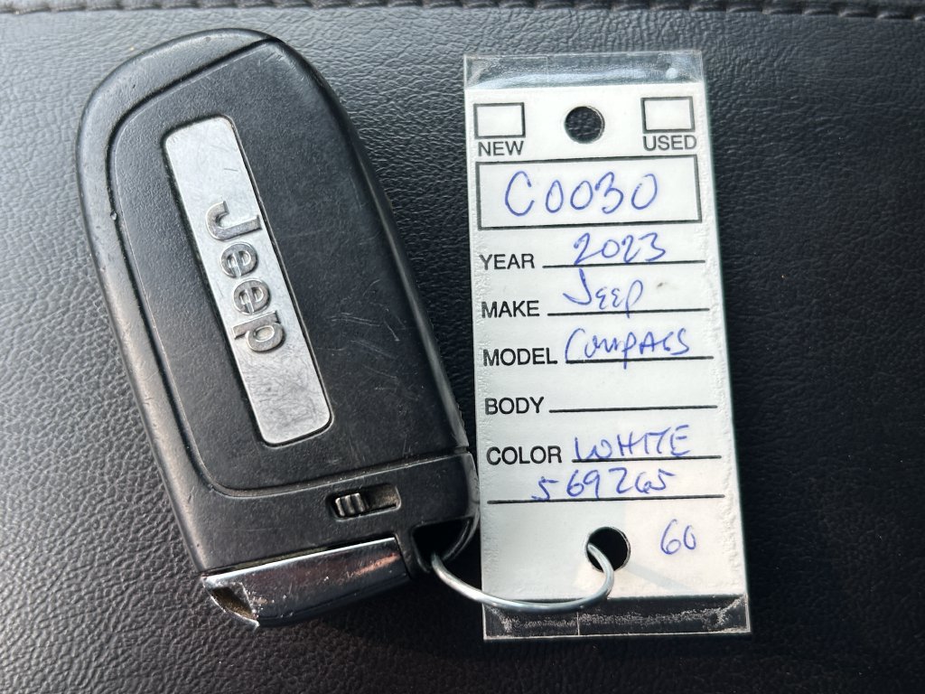 Used 2023 Jeep Compass Limited AWD/4WD image 37