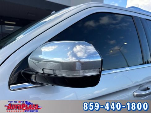 Used 2019 Ford Expedition Platinum AWD/4WD image 16
