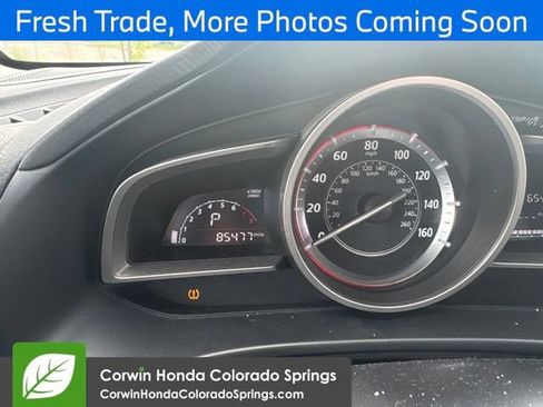 Used 2016 MAZDA MAZDA3 i Sport w/ Preferred Equipment Package FWD image 9