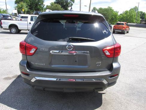 Used 2019 Nissan Pathfinder SV AWD/4WD image 4