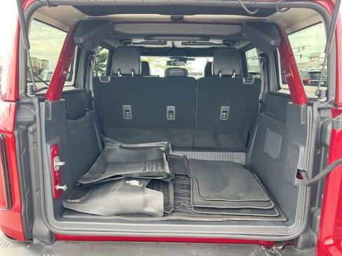 Used 2025 Ford Bronco Badlands image 25