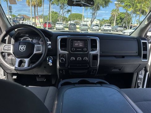 Used 2022 RAM 1500 Classic SLT RWD image 36