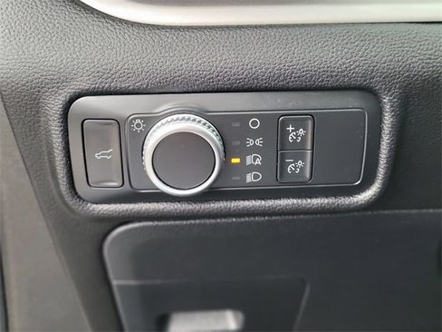 Certified 2022 Ford Explorer XLT image 21