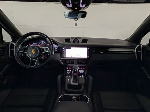 Certified 2022 Porsche Cayenne Coupe AWD/4WD image 18