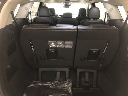 New 2026 Kia Carnival SX Prestige image 8
