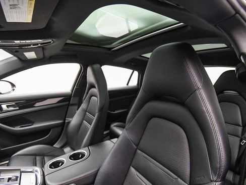 Used 2022 Porsche Panamera 4S image 50