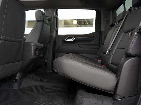 Used 2026 Chevrolet Silverado 1500 LT Trail Boss w/ LT Trail Boss Premium Package image 32