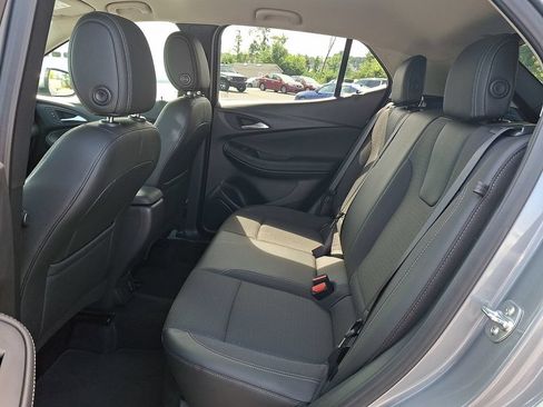 Used 2025 Buick Encore GX Preferred AWD/4WD image 10
