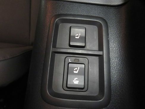 Used 2014 Toyota Sequoia Platinum AWD/4WD image 21