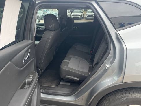 Used 2025 Chevrolet Blazer LT FWD image 25