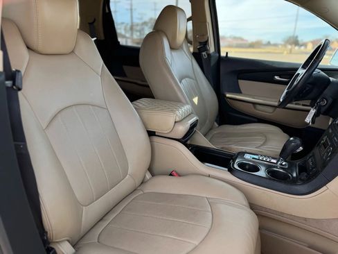 Used 2012 GMC Acadia Denali image 21