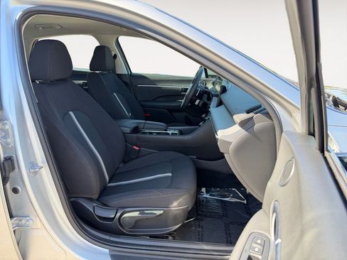Used 2025 Hyundai Sonata SEL FWD image 25