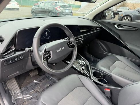 Used 2023 Kia Niro Wind w/ Wind Preserve Package image 16