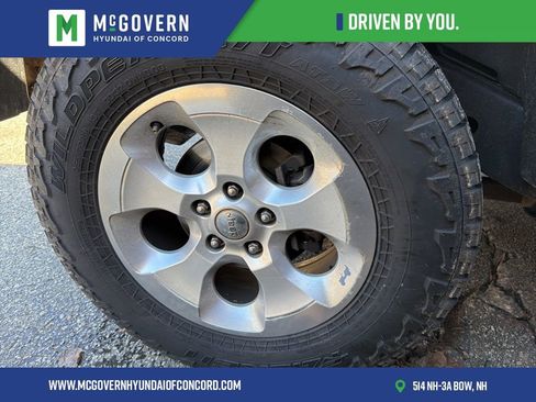 Used 2014 Jeep Wrangler Sahara w/ Dual Top Group image 10