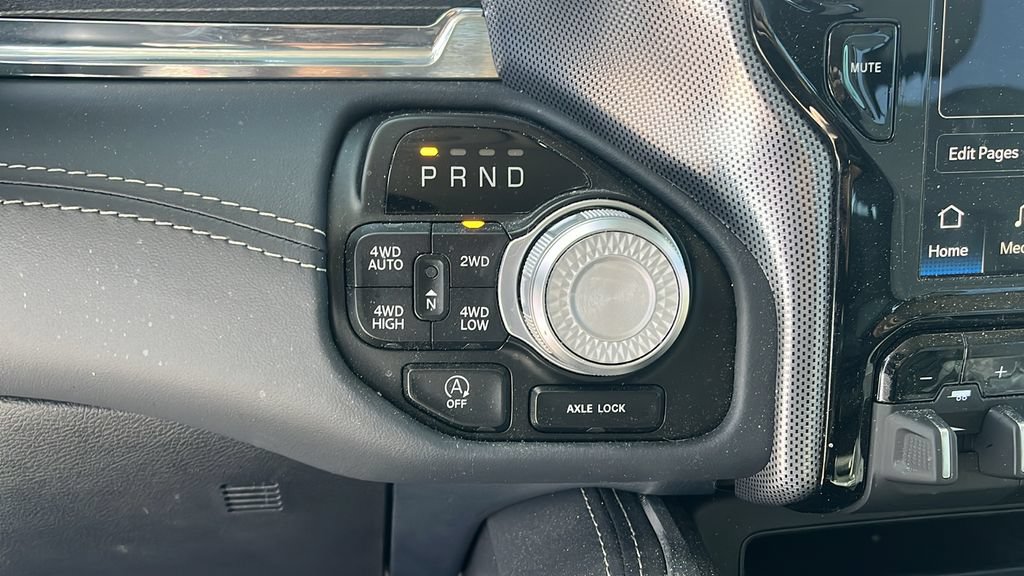 Used 2024 RAM 1500 Limited AWD/4WD image 14