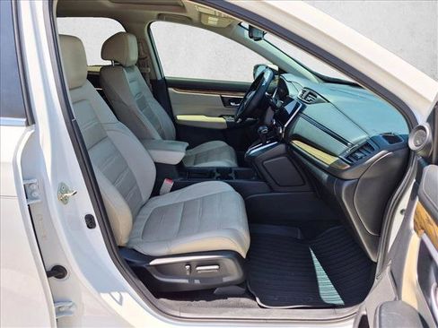 Used 2018 Honda CR-V Touring image 21
