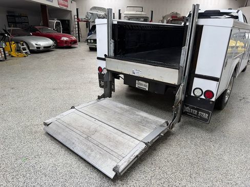Used 2020 Ford F550 2WD Regular Cab Super Duty image 44