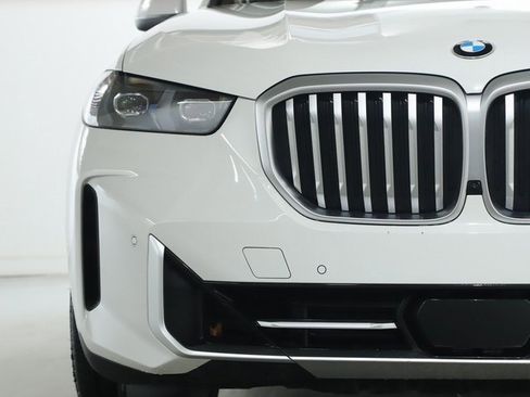 Certified 2026 BMW X5 xDrive40i w/ Climate Comfort Package image 6