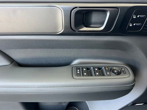 New 2025 Hyundai Santa Fe Calligraphy image 11